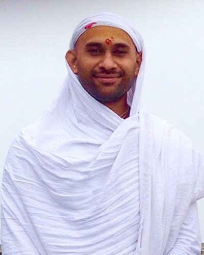200 Hour Yoga Trainers